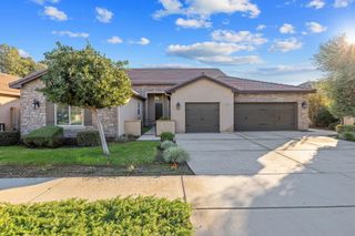 6737 W Wren Avenue, Visalia, CA 93291