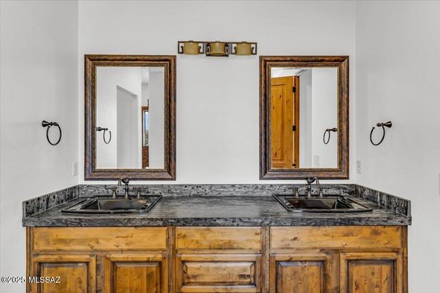 17835 S Copper Cut Place, Vail, AZ 85641