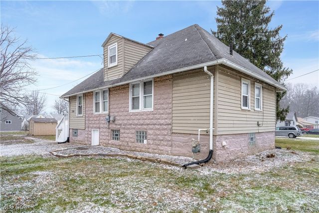 1314 Pennsylvania Avenue, Mcdonald, OH 44437