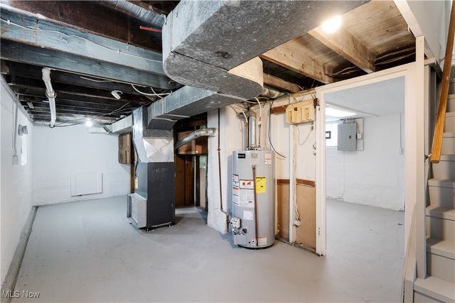 1314 Pennsylvania Avenue, Mcdonald, OH 44437