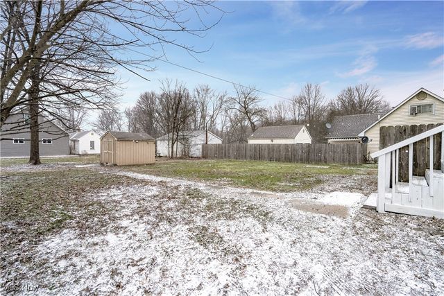 1314 Pennsylvania Avenue, Mcdonald, OH 44437