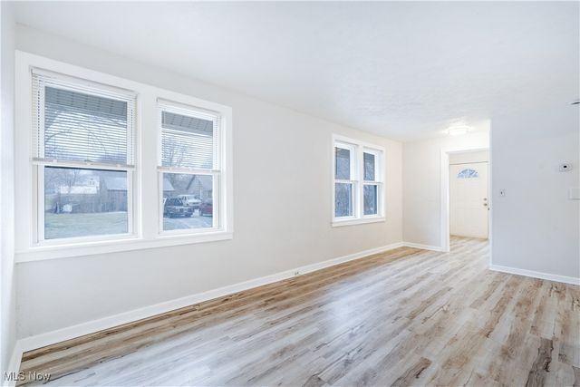 1314 Pennsylvania Avenue, Mcdonald, OH 44437