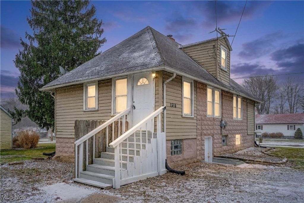 1314 Pennsylvania Avenue, Mcdonald, OH 44437