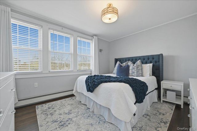 17 Meadow Street, Garden City, NY 11530