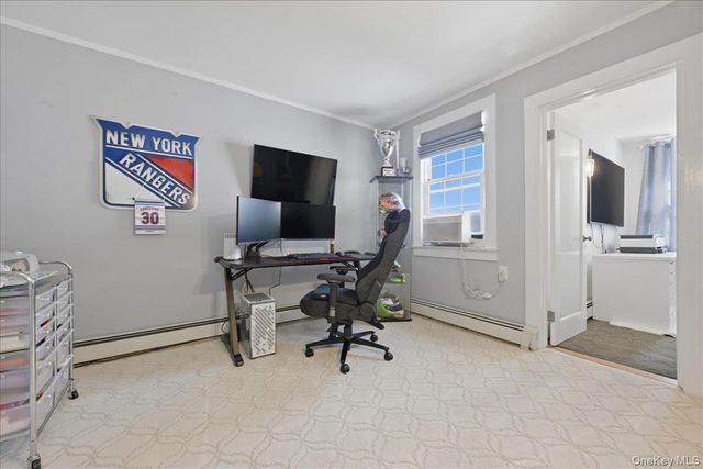 17 Meadow Street, Garden City, NY 11530