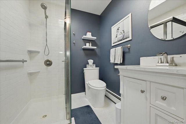 17 Meadow Street, Garden City, NY 11530