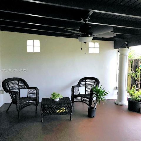 20166 W Oakmont Cir, Hialeah, FL 33015