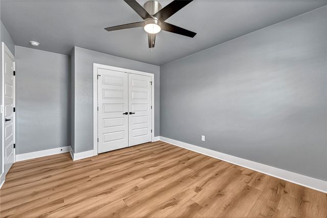 1605 SE S Street, Bentonville, AR 72712