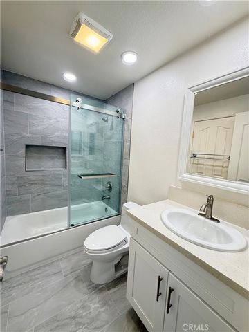 8215 E Whiteoak Ridge 81, Orange, CA 92869