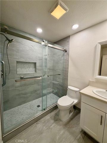 8215 E Whiteoak Ridge 81, Orange, CA 92869