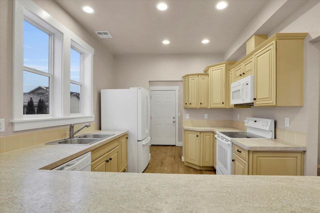 524 N Long Rd, Spokane Valley, WA 99016