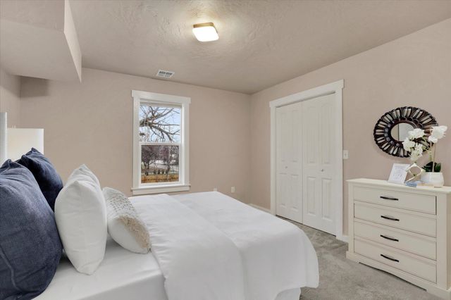 524 N Long Rd, Spokane Valley, WA 99016