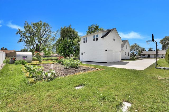 524 N Long Rd, Spokane Valley, WA 99016