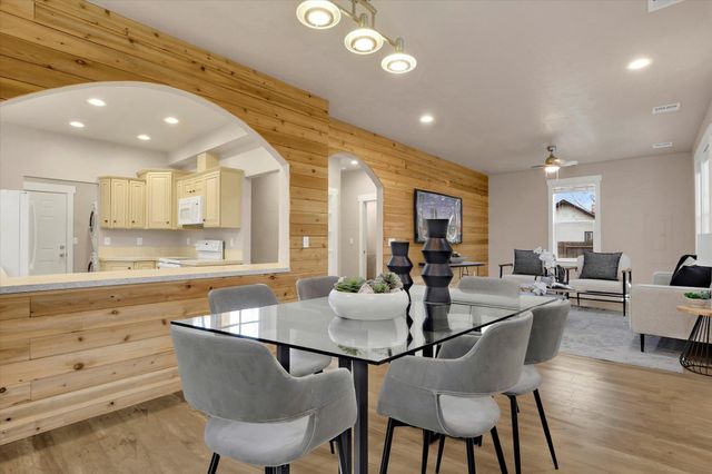 524 N Long Rd, Spokane Valley, WA 99016