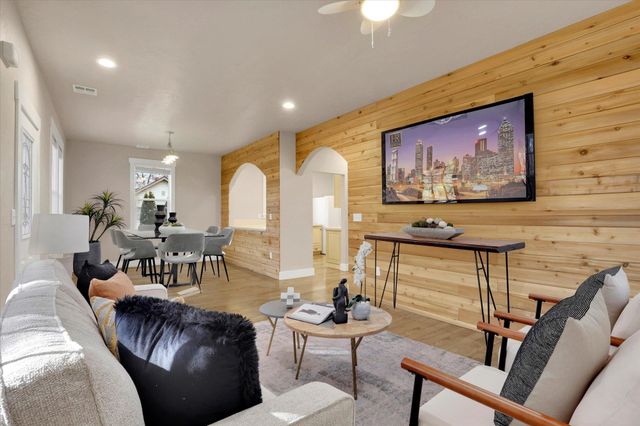 524 N Long Rd, Spokane Valley, WA 99016