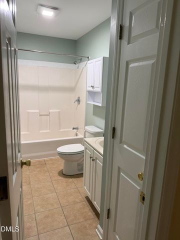 137 B Windsor Circle, Chapel Hill, NC 27516