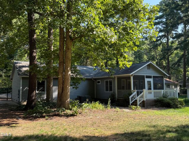 137 B Windsor Circle, Chapel Hill, NC 27516