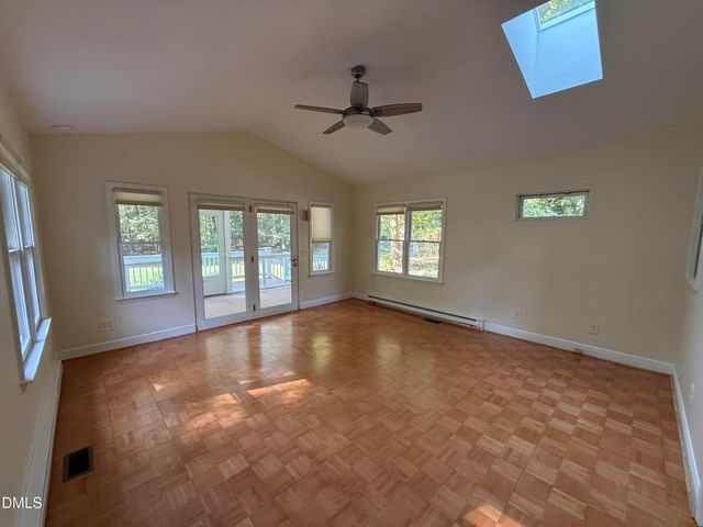 137 B Windsor Circle, Chapel Hill, NC 27516