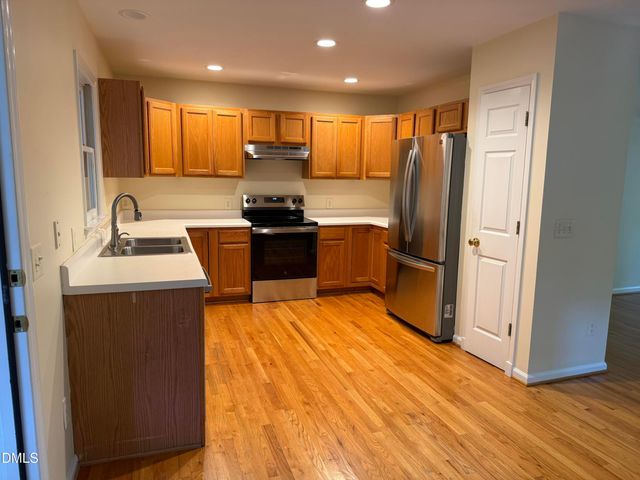 137 B Windsor Circle, Chapel Hill, NC 27516
