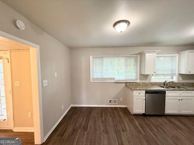 2842 Altaview Drive, Atlanta, GA 30354