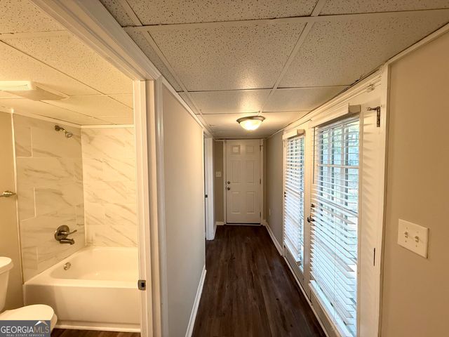 2842 Altaview Drive, Atlanta, GA 30354