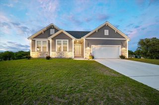 N57W18614 Dandelion COURT, Menomonee Falls, WI 53051