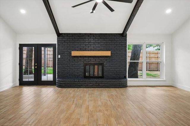 2314 Charred Wood Drive, Arlington, TX 76016