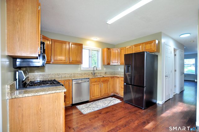 7 Bittersweet Lane 7, South Windsor, CT 06074