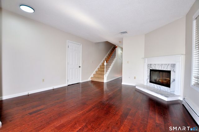 7 Bittersweet Lane 7, South Windsor, CT 06074