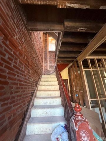 3206 Dakota Street, St Louis, MO 63111