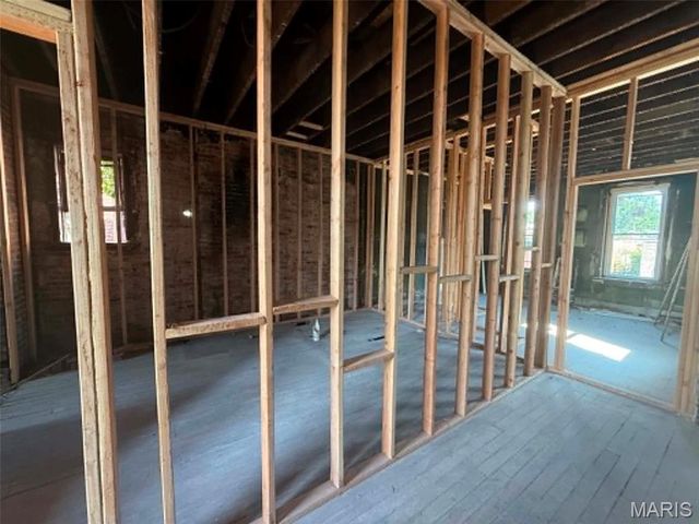 3206 Dakota Street, St Louis, MO 63111