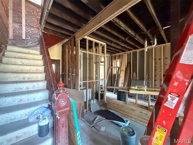3206 Dakota Street, St Louis, MO 63111