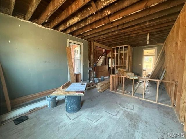3206 Dakota Street, St Louis, MO 63111