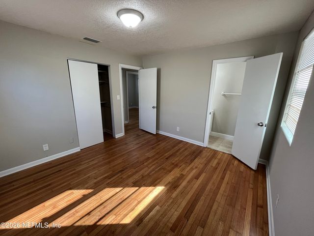 11220 SOFORENKO Drive, Jacksonville, FL 32218