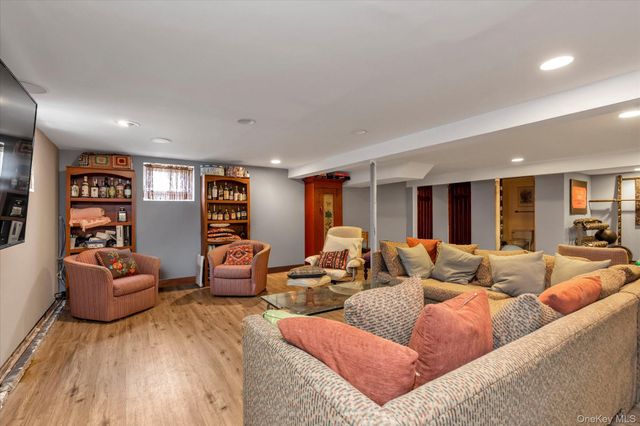 301 Cameo Drive, Massapequa, NY 11758