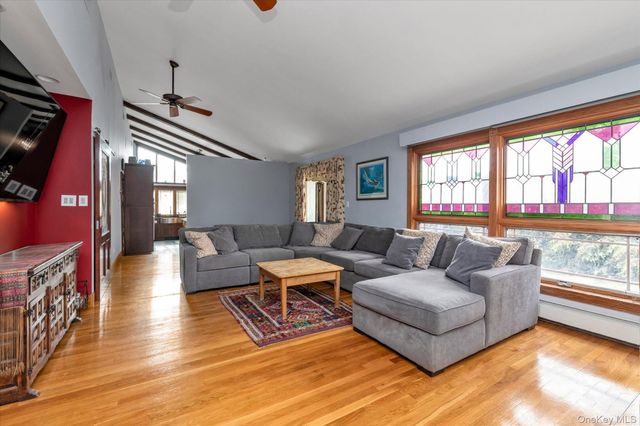 301 Cameo Drive, Massapequa, NY 11758