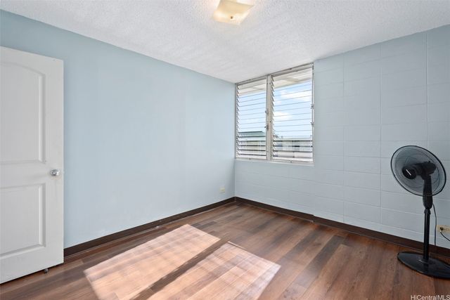 94-246 Leoku Street E306, Waipahu, HI 96797