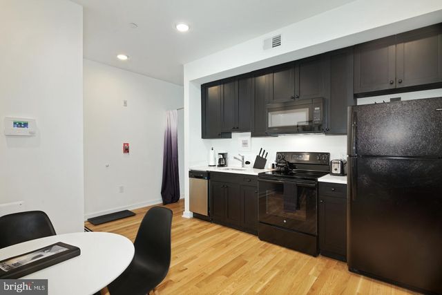 1918-20 E CUMBERLAND ST, Philadelphia, PA 19125