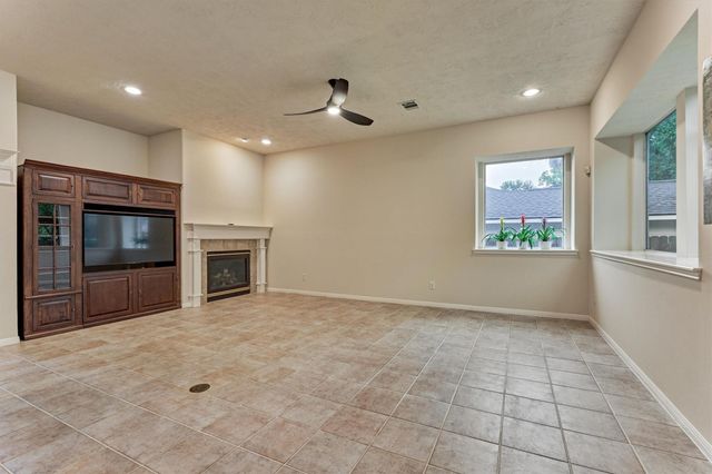 6615 Haughton Drive, Spring, TX 77389