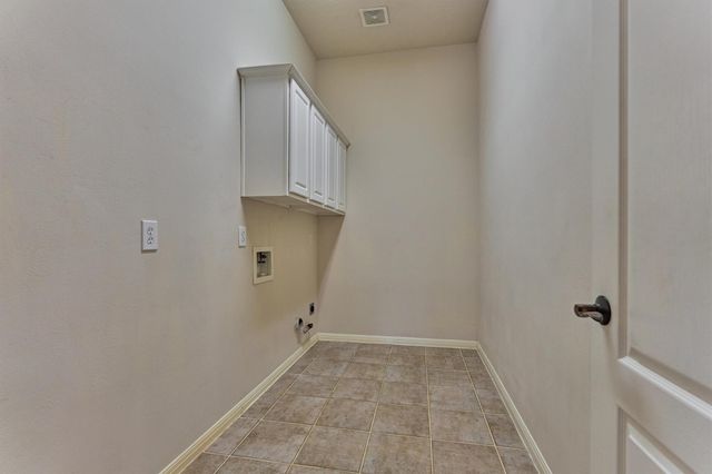 6615 Haughton Drive, Spring, TX 77389