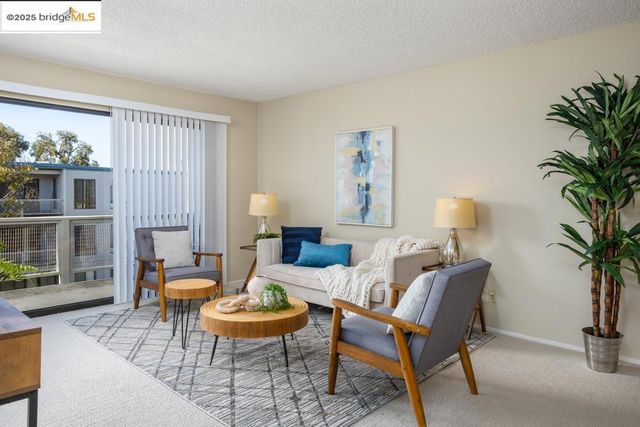 7 Commodore Drive A460, Emeryville, CA 94608