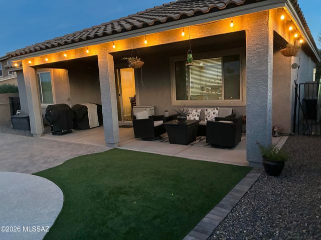 11604 Boll Bloom Drive, Marana, AZ 85653