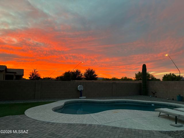 11604 Boll Bloom Drive, Marana, AZ 85653