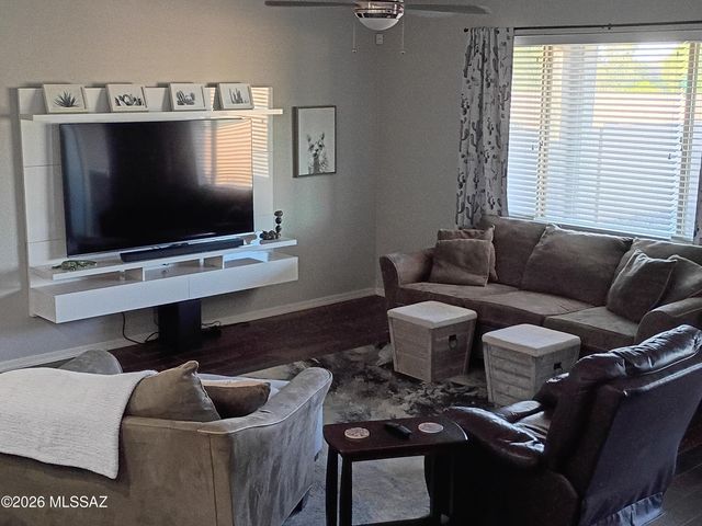 11604 Boll Bloom Drive, Marana, AZ 85653