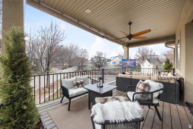 10778 S SINK HOLLOW CIR, South Jordan, UT 84095