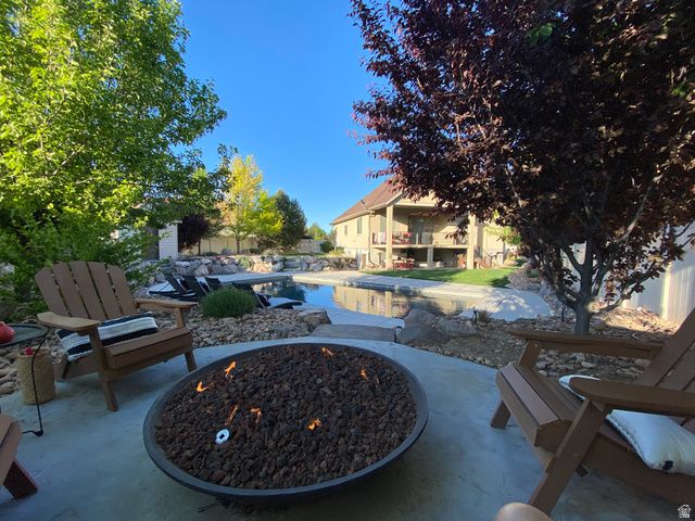 10778 S SINK HOLLOW CIR, South Jordan, UT 84095