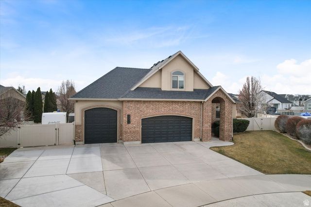 10778 S SINK HOLLOW CIR, South Jordan, UT 84095