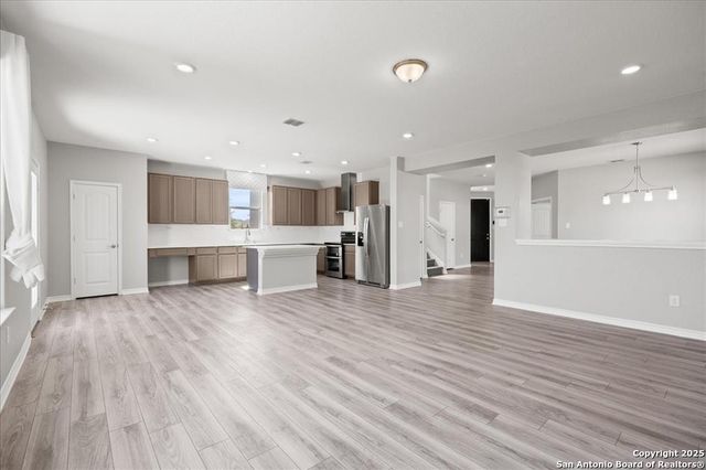 8022 Kingfisher, San Antonio, TX 78253