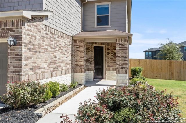 8022 Kingfisher, San Antonio, TX 78253