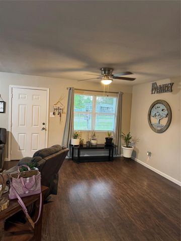 632 Sharon Street, Prairie View, TX 77484